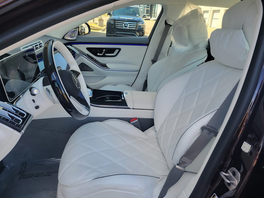 Thumbnail: 2025 Mercedes-Benz S-Class - 7