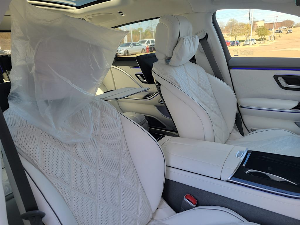 Thumbnail: 2025 Mercedes-Benz S-Class - 25