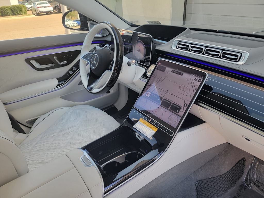 Thumbnail: 2025 Mercedes-Benz S-Class - 11