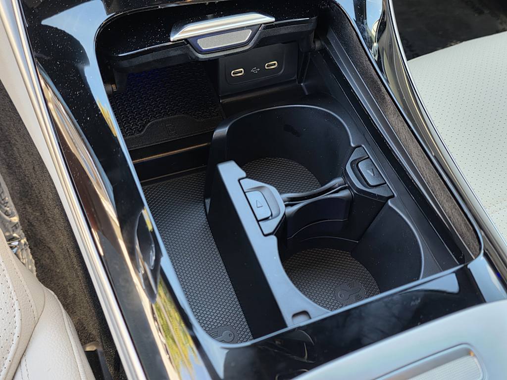 Thumbnail: 2026 Mercedes-Benz C-Class - 9