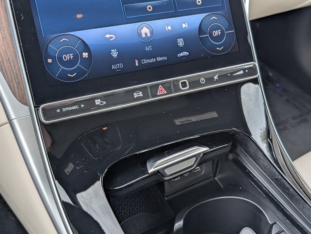 Thumbnail: 2026 Mercedes-Benz C-Class - 21