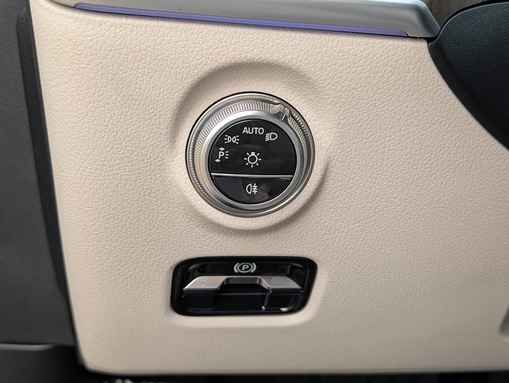 Thumbnail: 2026 Mercedes-Benz C-Class - 17