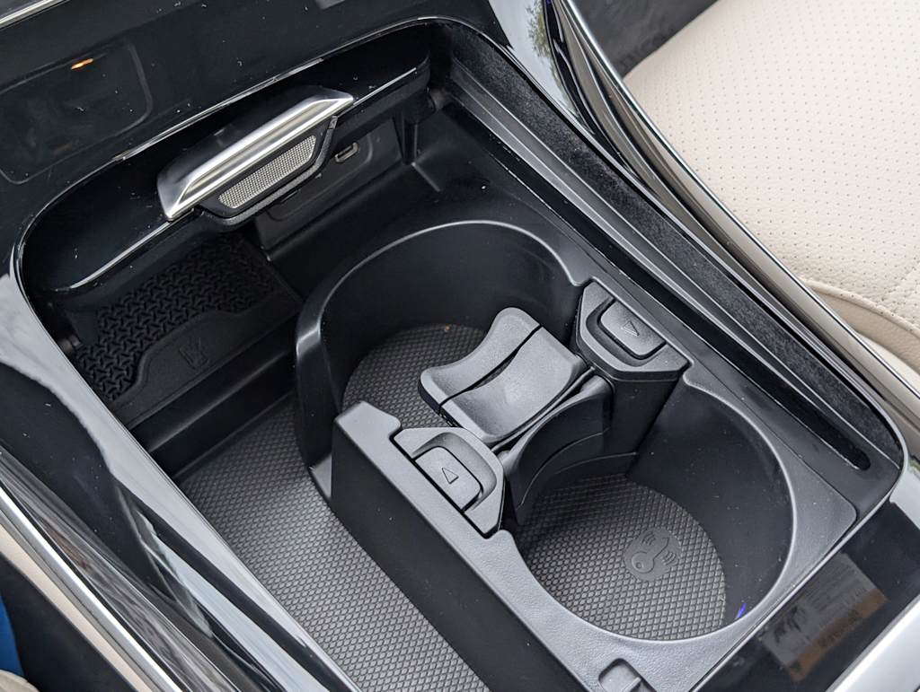 Thumbnail: 2026 Mercedes-Benz C-Class - 12