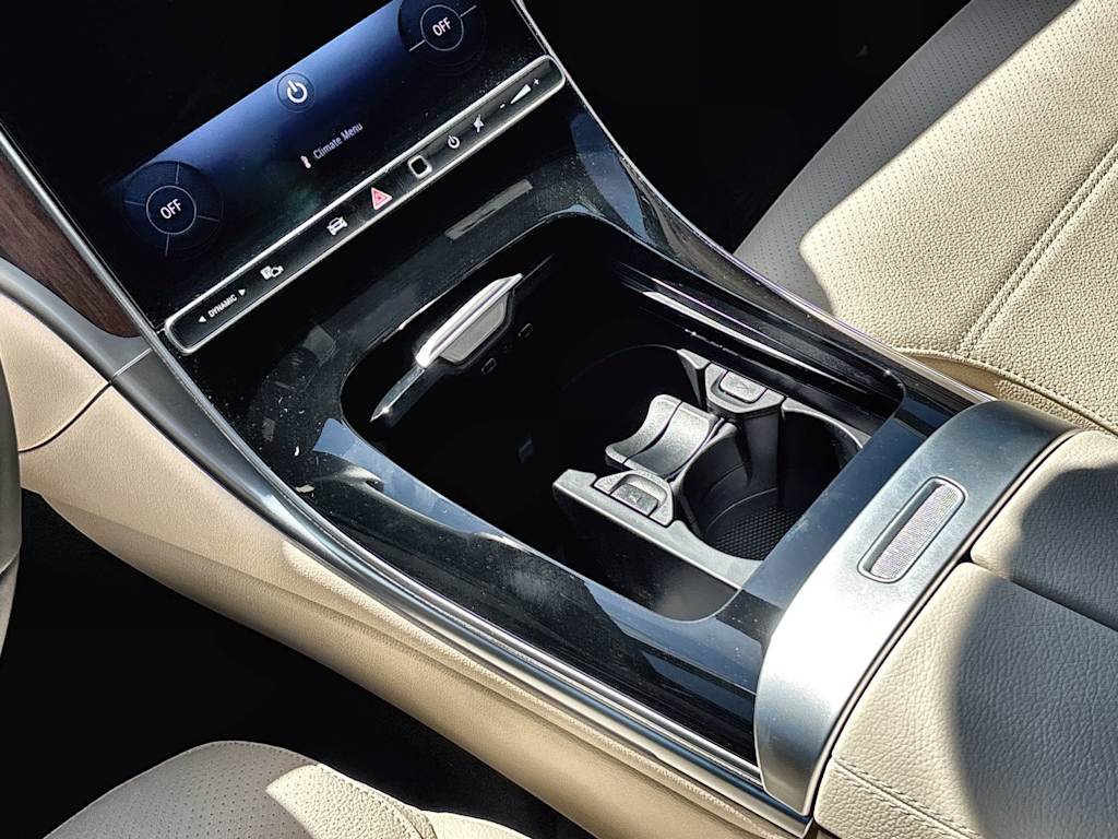 Thumbnail: 2026 Mercedes-Benz C-Class - 15
