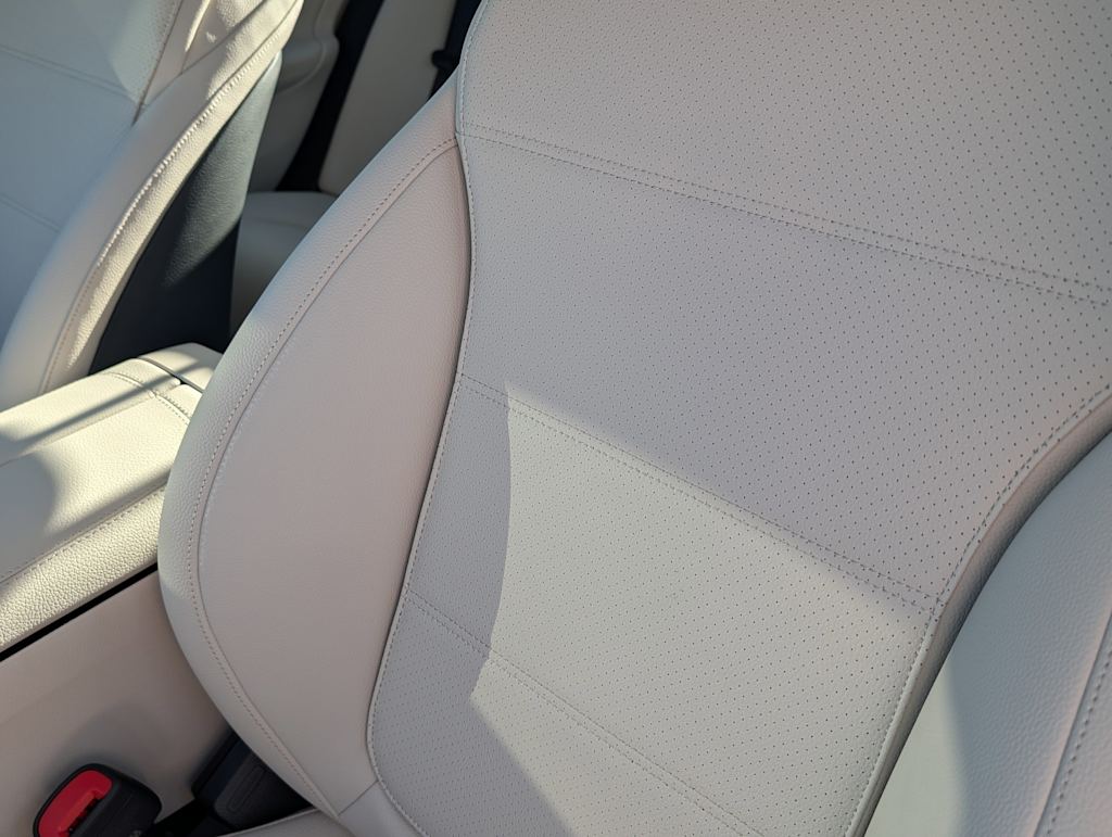 Thumbnail: 2026 Mercedes-Benz C-Class - 9