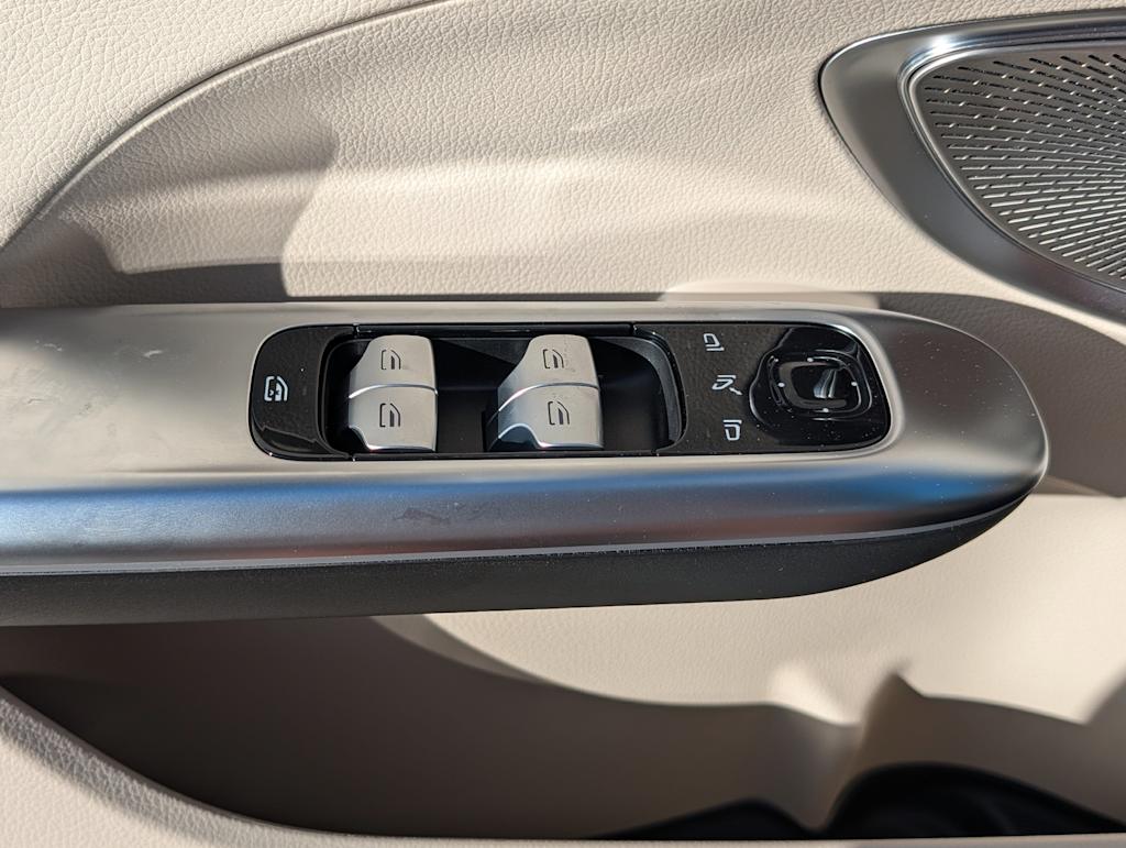 Thumbnail: 2026 Mercedes-Benz C-Class - 20