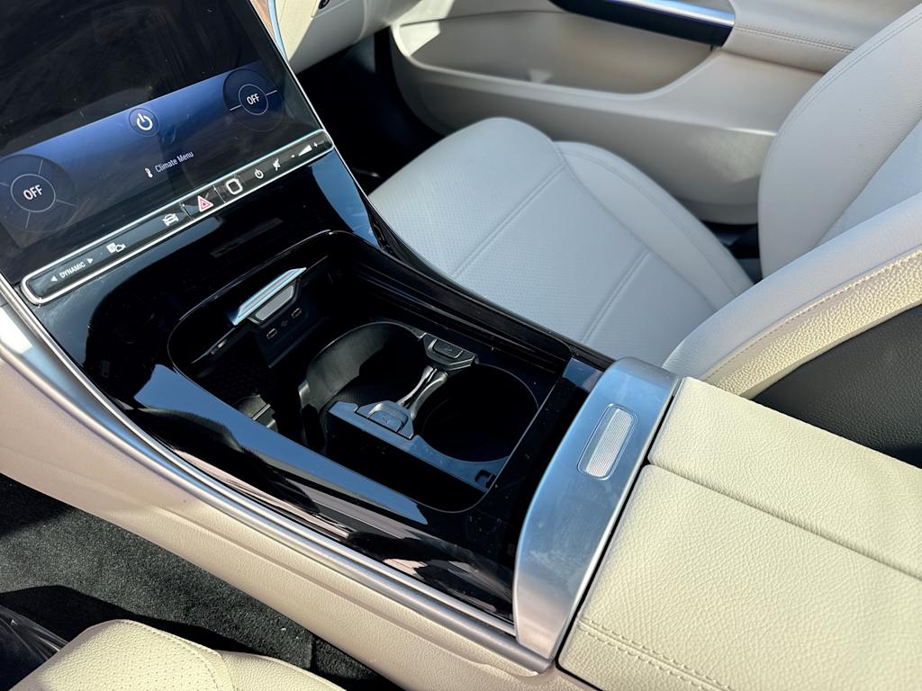 Thumbnail: 2026 Mercedes-Benz C-Class - 15