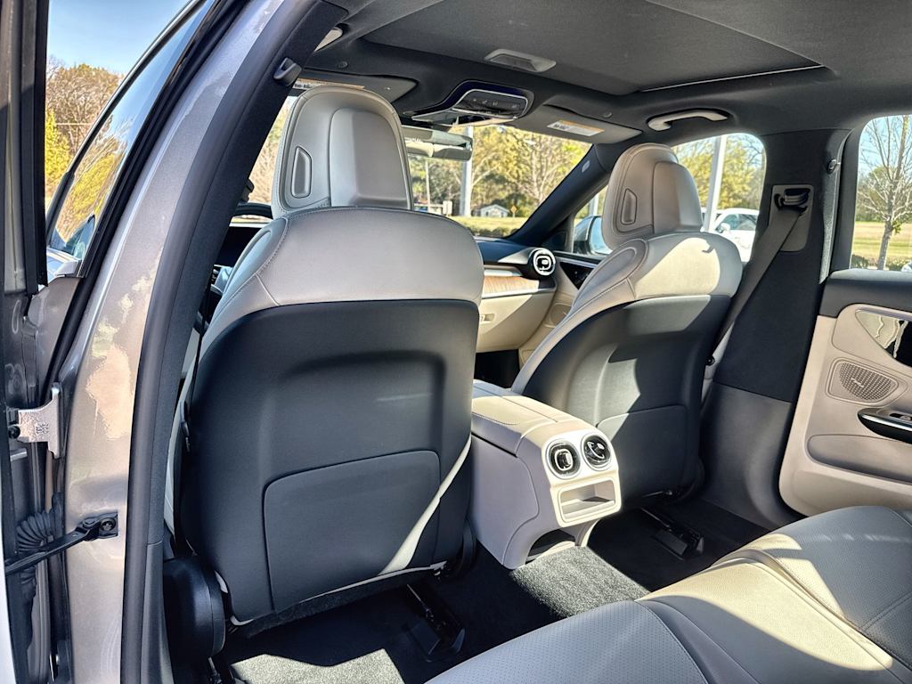 Thumbnail: 2024 Mercedes-Benz C-Class - 23