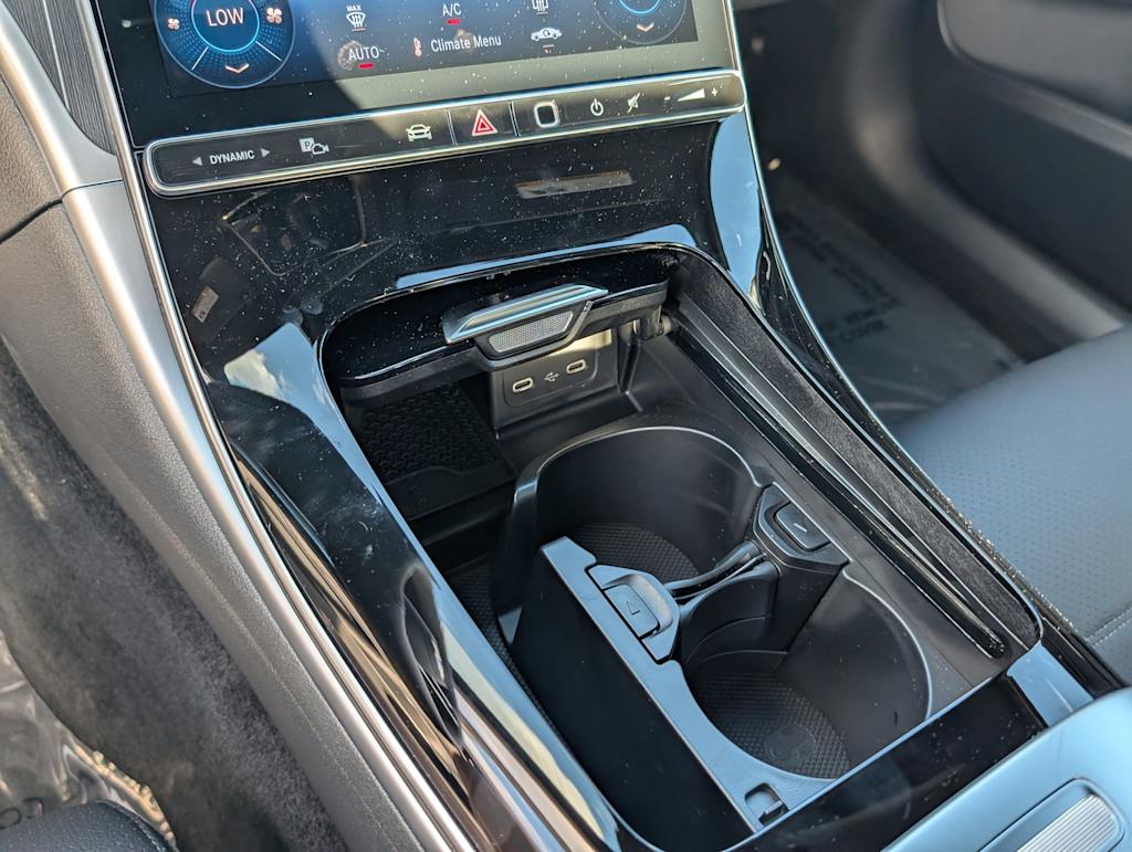 Thumbnail: 2026 Mercedes-Benz C-Class - 13