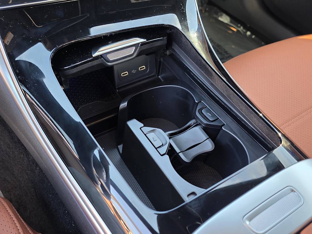 Thumbnail: 2026 Mercedes-Benz C-Class - 13