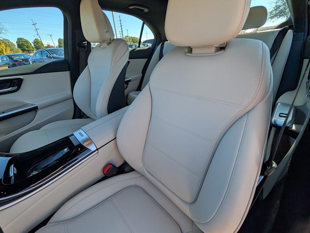 Thumbnail: 2026 Mercedes-Benz C-Class - 9