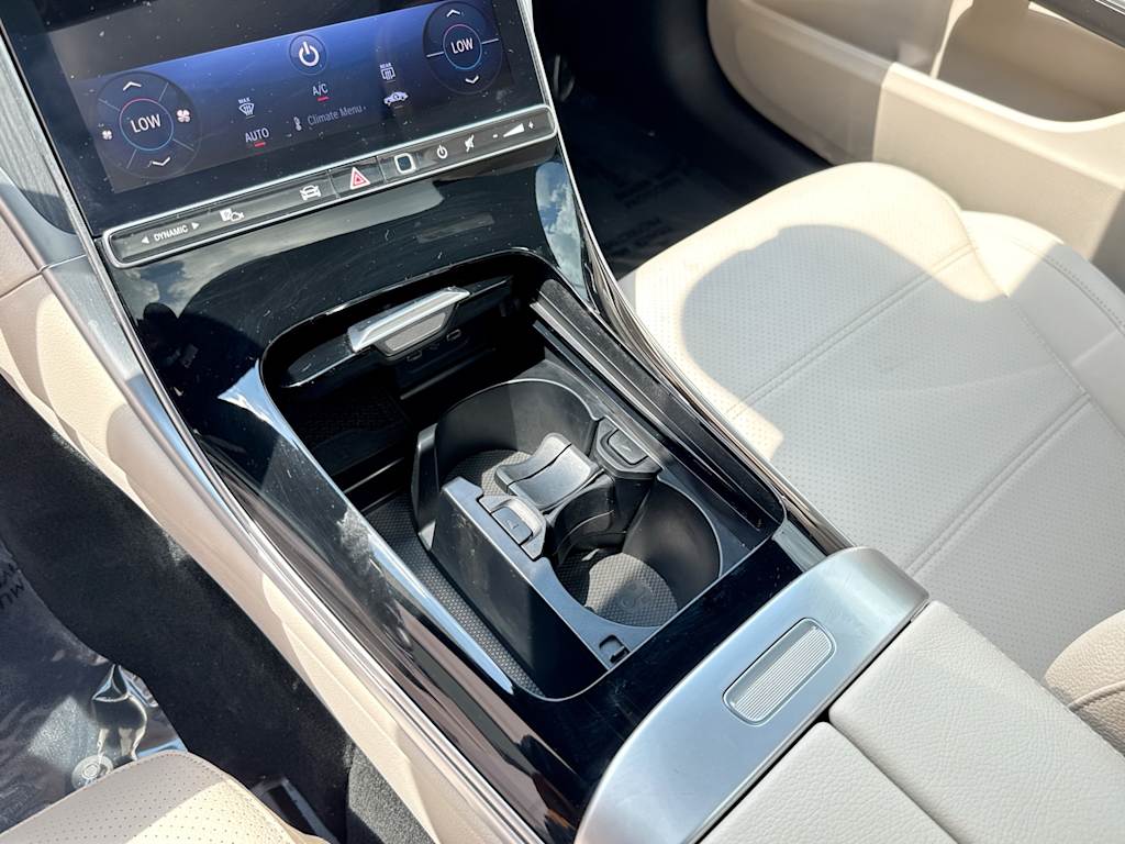 Thumbnail: 2026 Mercedes-Benz C-Class - 15