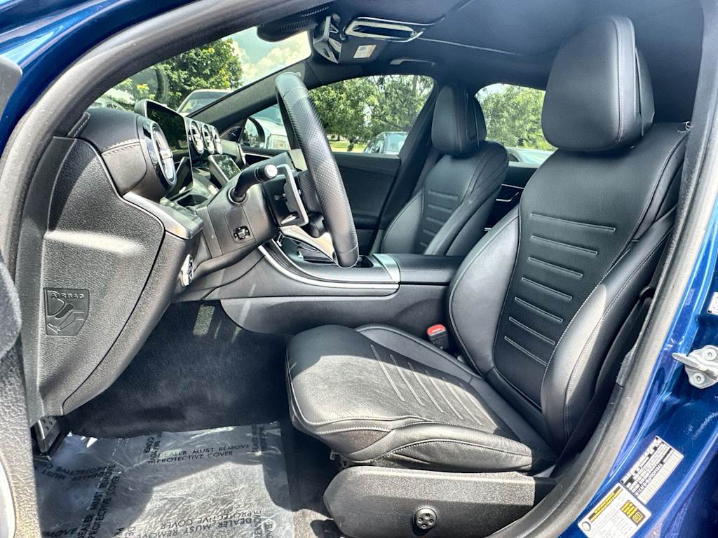 Thumbnail: 2023 Mercedes-Benz C-Class - 12