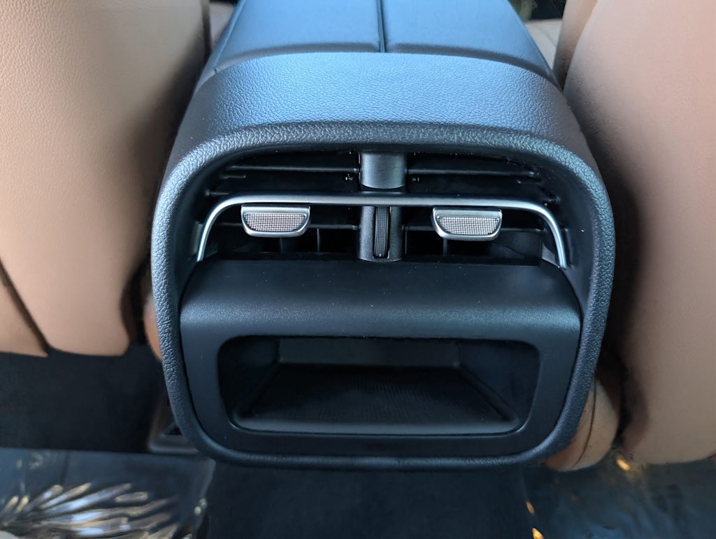 Thumbnail: 2026 Mercedes-Benz E-Class - 21