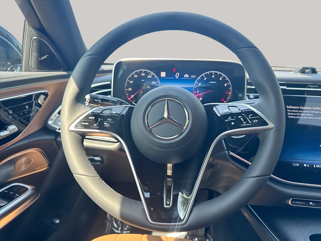 Thumbnail: 2027 Mercedes-Benz E-Class - 10