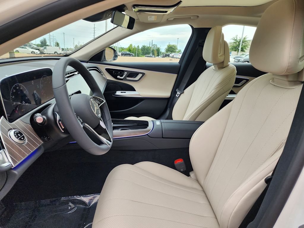 Thumbnail: 2025 Mercedes-Benz E-Class - 8