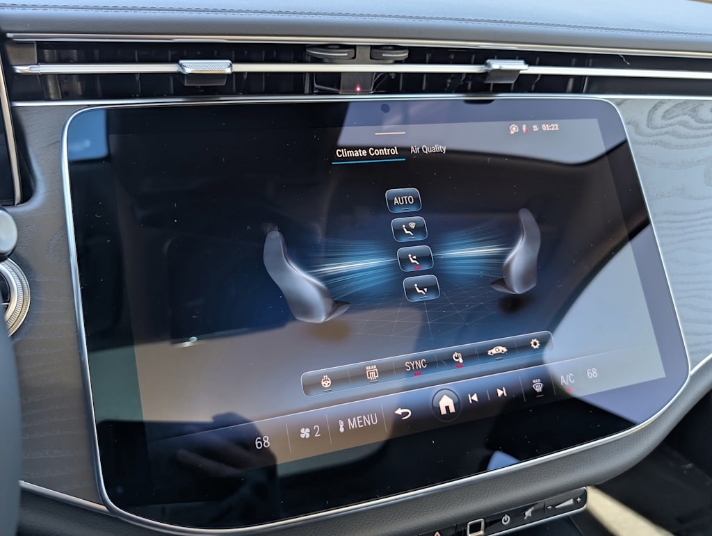 Thumbnail: 2026 Mercedes-Benz E-Class - 19