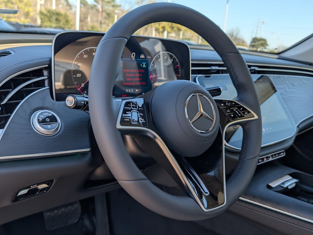 Thumbnail: 2026 Mercedes-Benz E-Class - 8