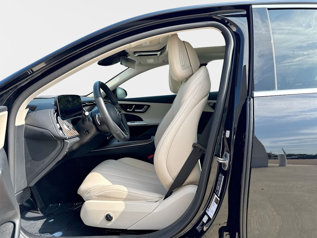 Thumbnail: 2026 Mercedes-Benz E-Class - 22