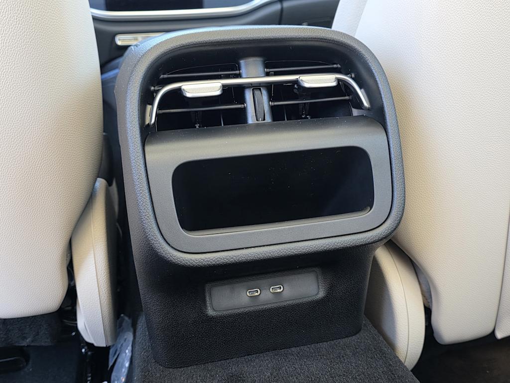 Thumbnail: 2026 Mercedes-Benz E-Class - 20