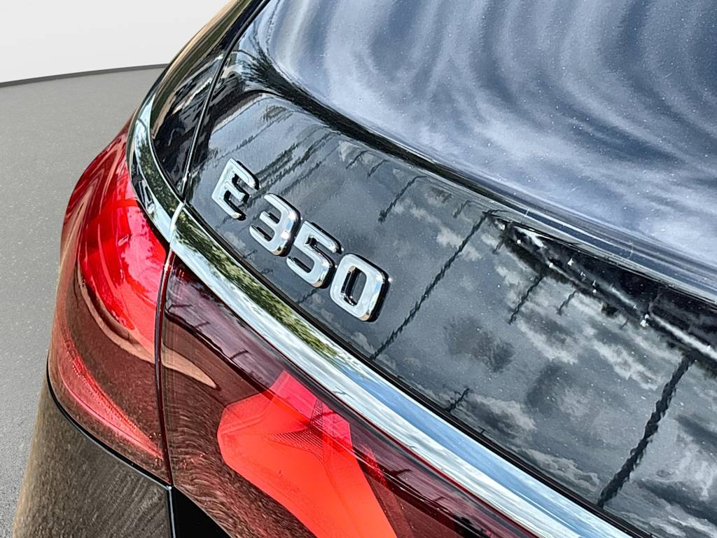 Thumbnail: 2026 Mercedes-Benz E-Class - 5