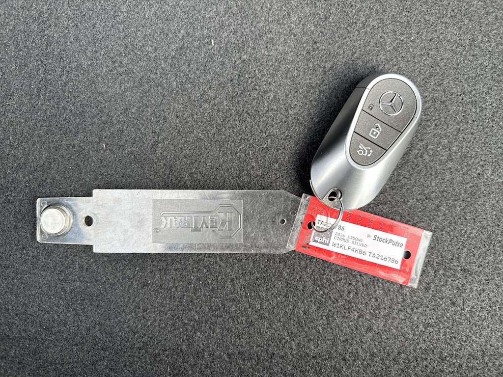 Thumbnail: 2026 Mercedes-Benz E-Class - 18