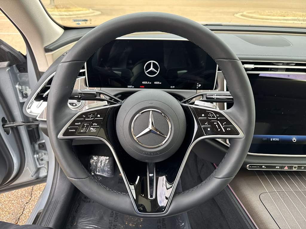 Thumbnail: 2026 Mercedes-Benz E-Class - 10