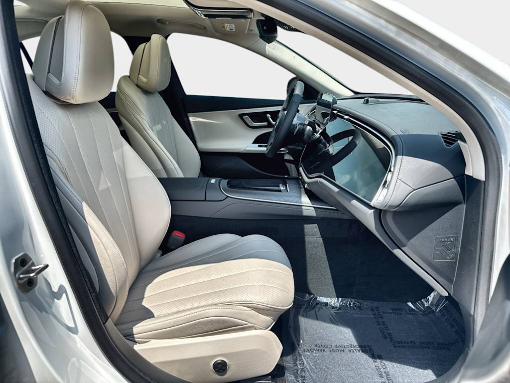 Thumbnail: 2026 Mercedes-Benz E-Class - 22