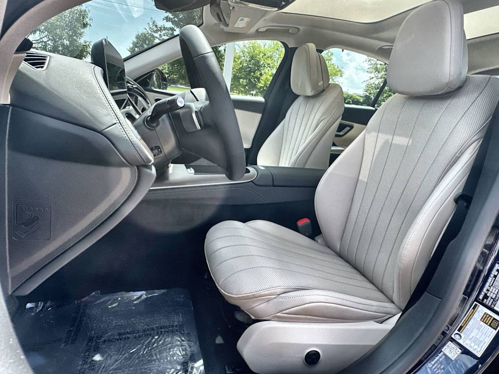 Thumbnail: 2026 Mercedes-Benz E-Class - 12