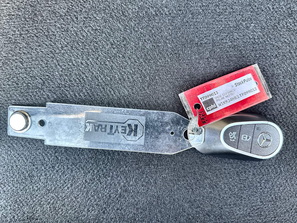 Thumbnail: 2026 Mercedes-Benz CLE - 18