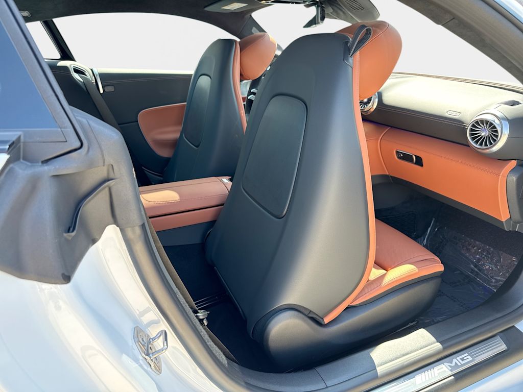 Thumbnail: 2026 Mercedes-Benz AMG GT - 10