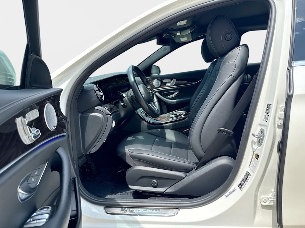 Thumbnail: 2020 Mercedes-Benz E-Class - 11