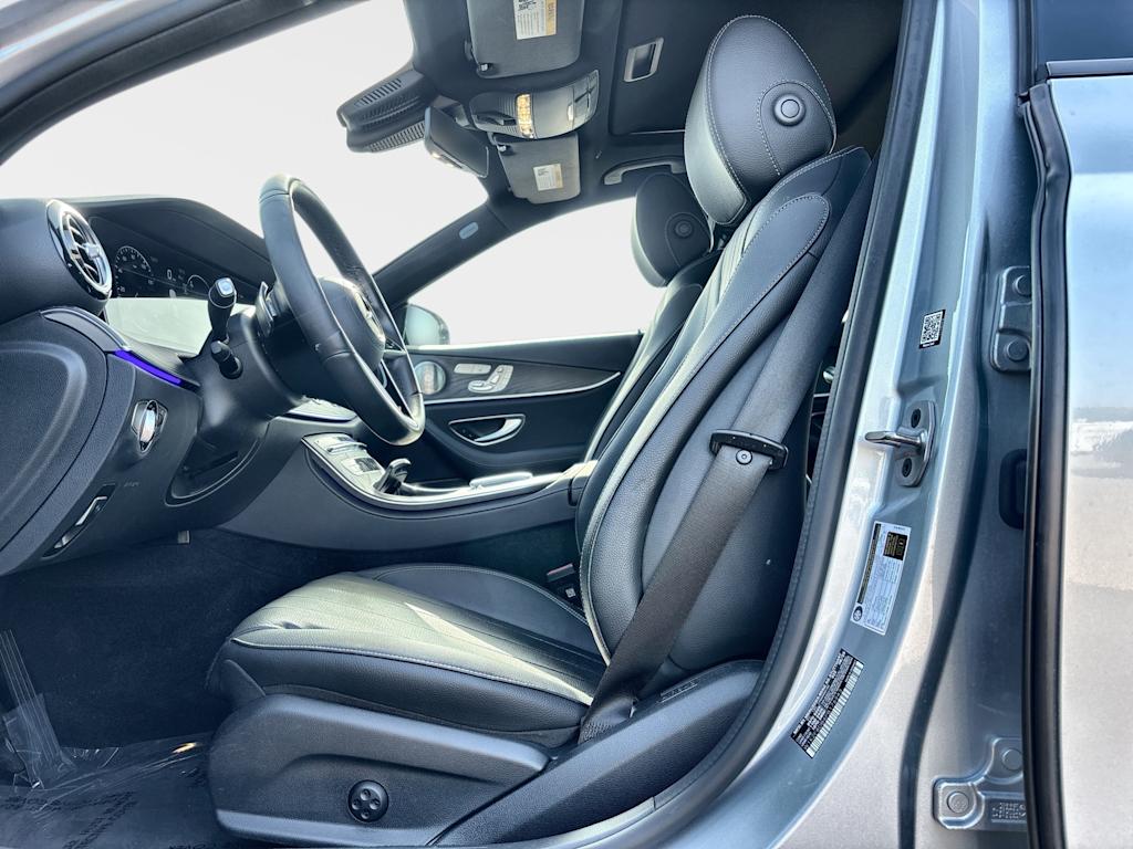 Thumbnail: 2023 Mercedes-Benz E-Class - 12