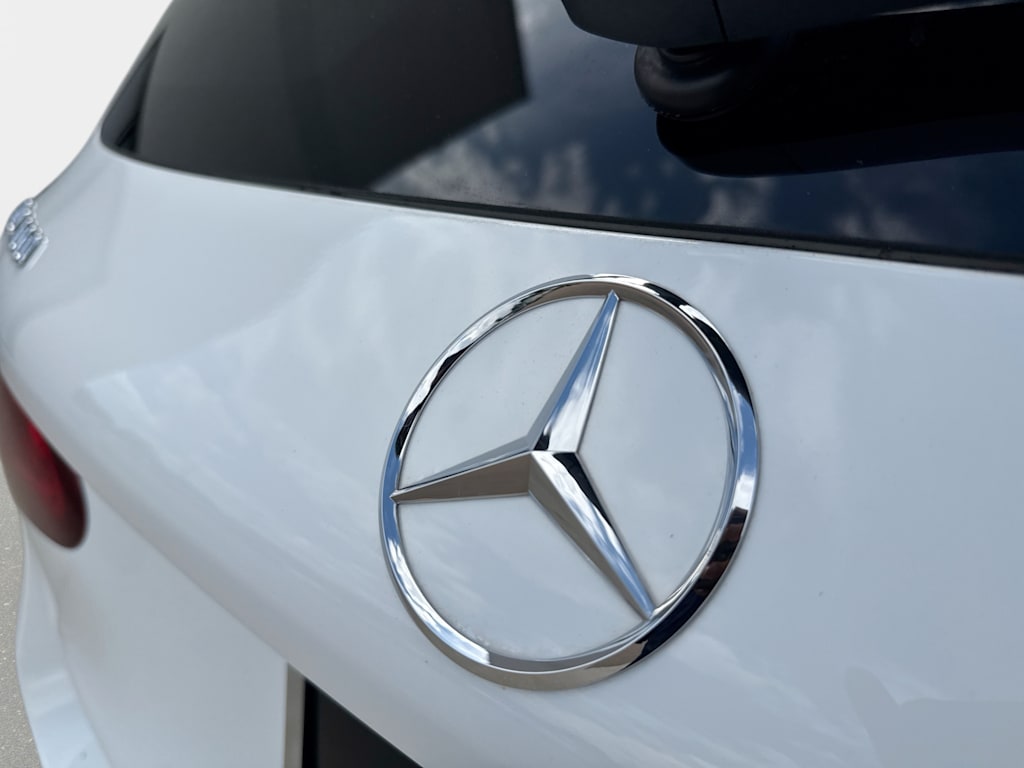 Thumbnail: 2022 Mercedes-Benz GLC - 25