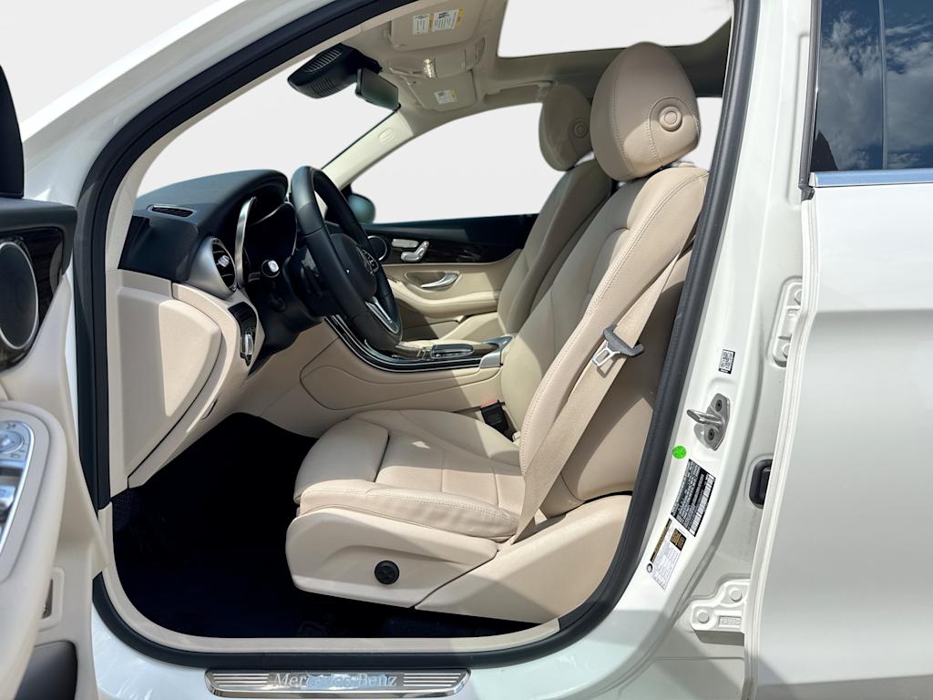 Thumbnail: 2022 Mercedes-Benz GLC - 11
