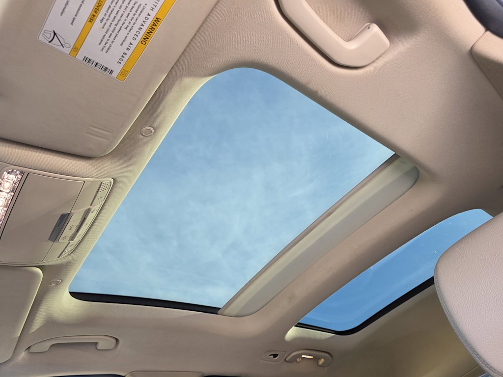 Thumbnail: 2022 Mercedes-Benz GLC - 17