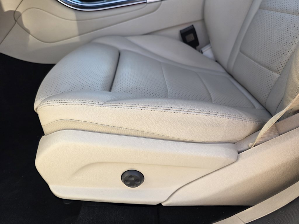 Thumbnail: 2022 Mercedes-Benz GLC - 18