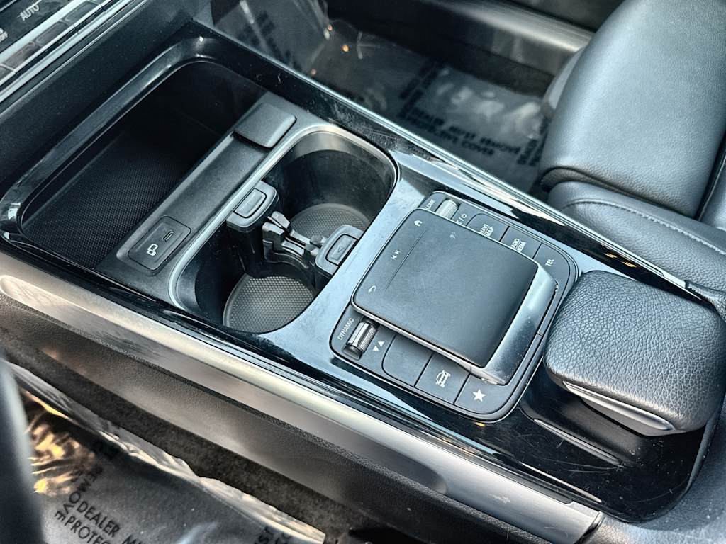 Thumbnail: 2023 Mercedes-Benz GLB - 14