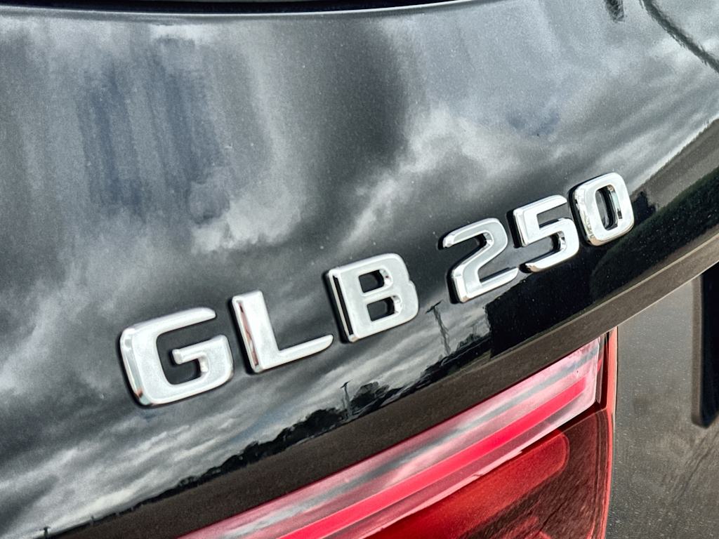 Thumbnail: 2026 Mercedes-Benz GLB - 6