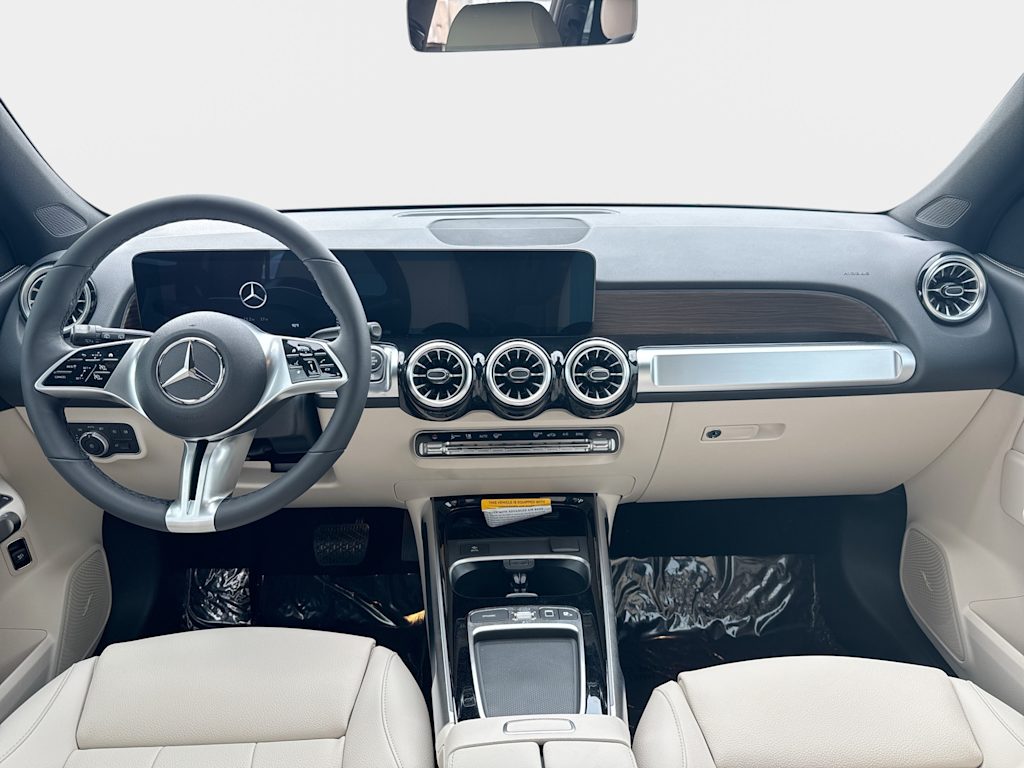 Thumbnail: 2026 Mercedes-Benz GLB - 2