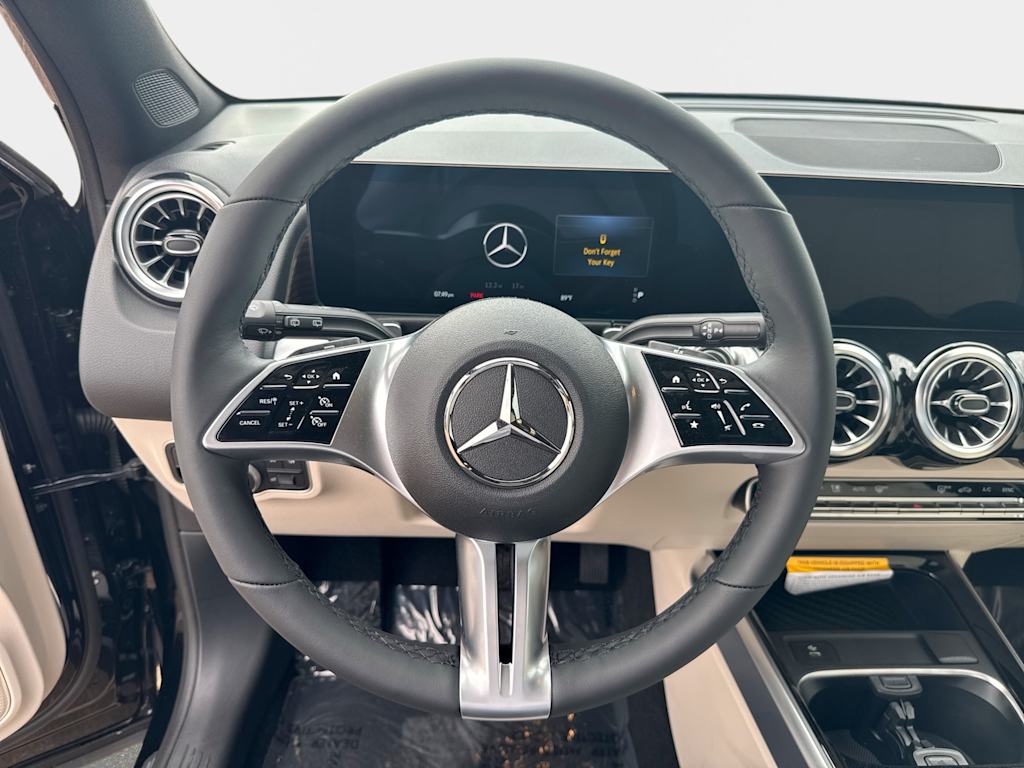 Thumbnail: 2026 Mercedes-Benz GLB - 10