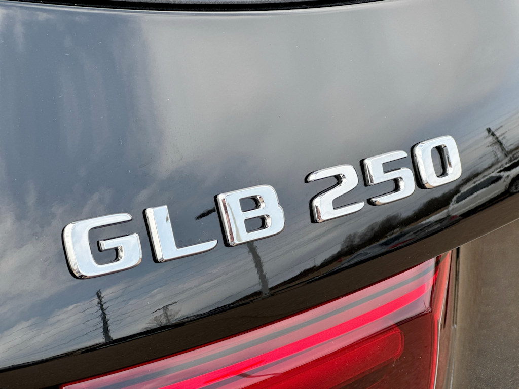 Thumbnail: 2026 Mercedes-Benz GLB - 22