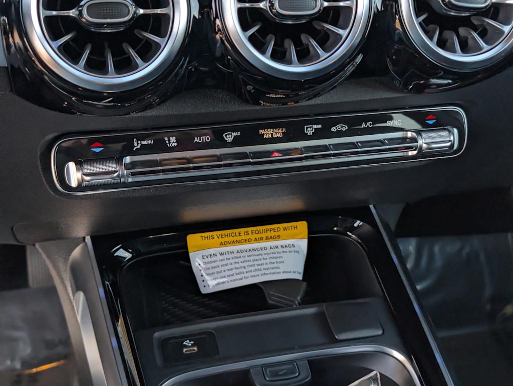 Thumbnail: 2026 Mercedes-Benz GLB - 15