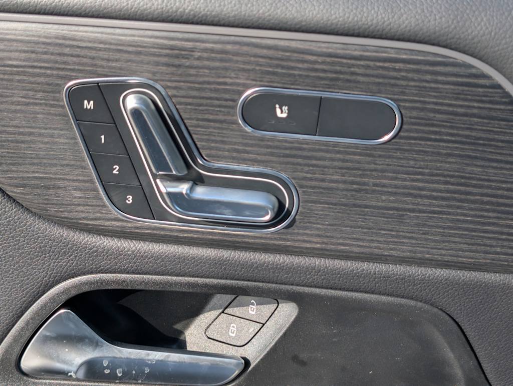 Thumbnail: 2026 Mercedes-Benz GLB - 18