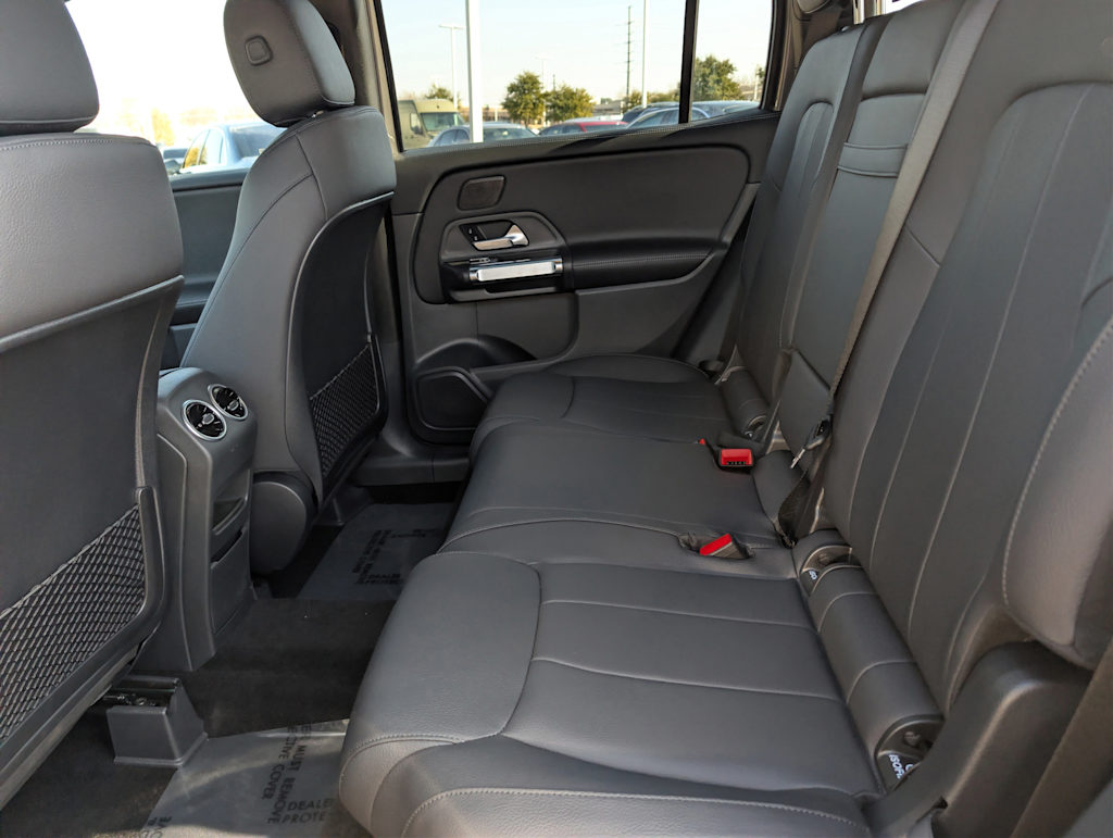 Thumbnail: 2026 Mercedes-Benz GLB - 10