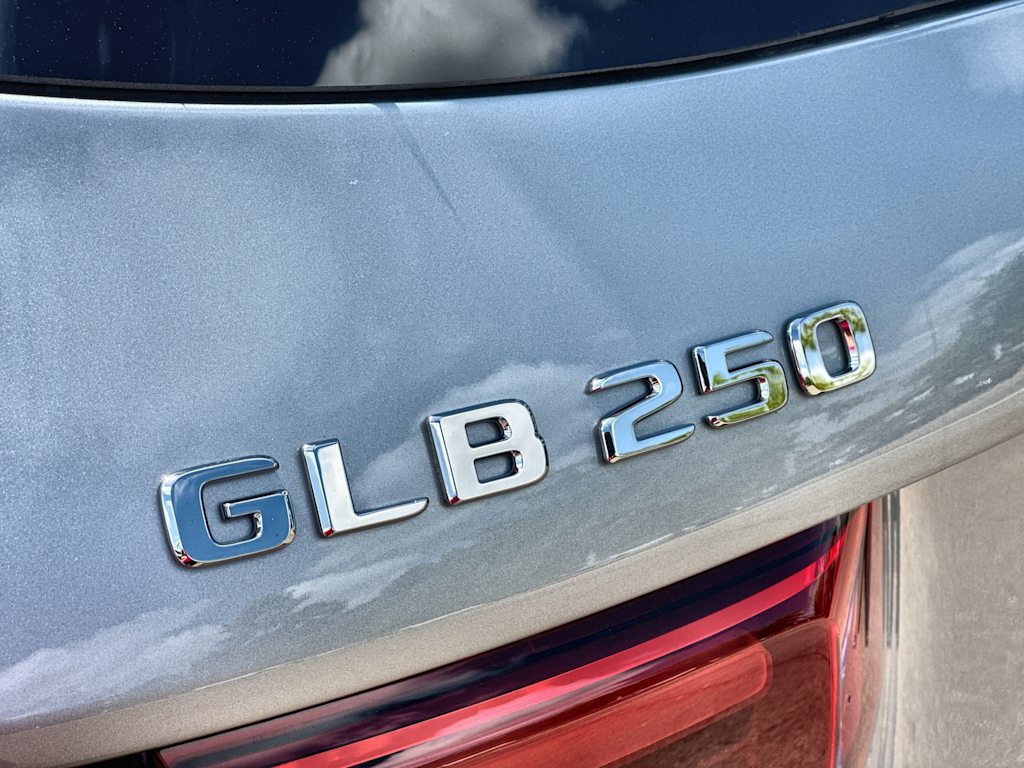 Thumbnail: 2026 Mercedes-Benz GLB - 7