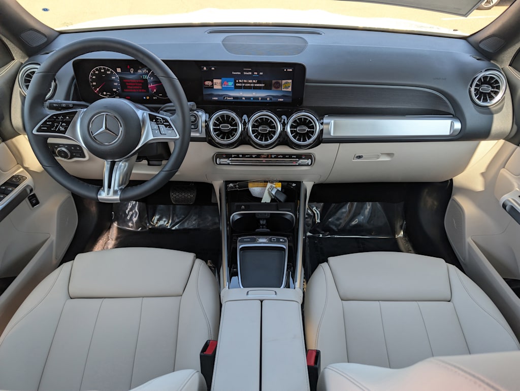 Thumbnail: 2026 Mercedes-Benz GLB - 2