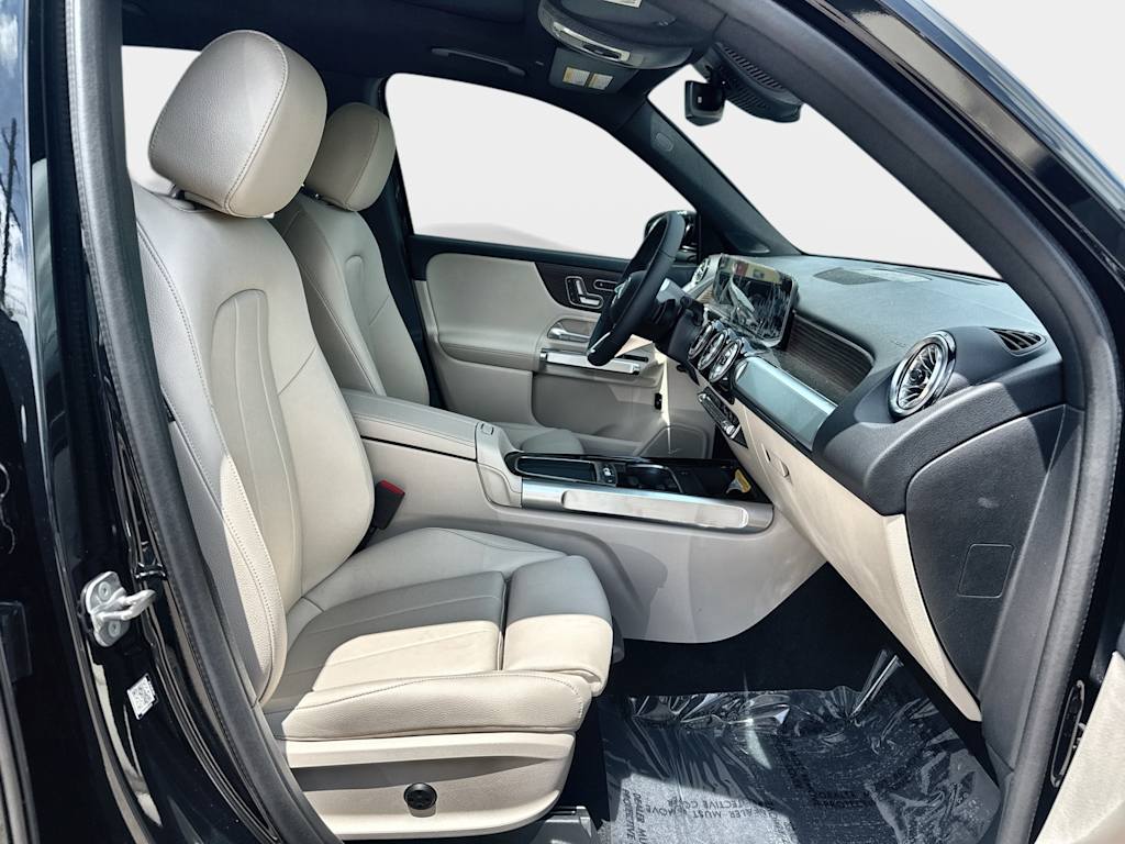 Thumbnail: 2026 Mercedes-Benz GLB - 22