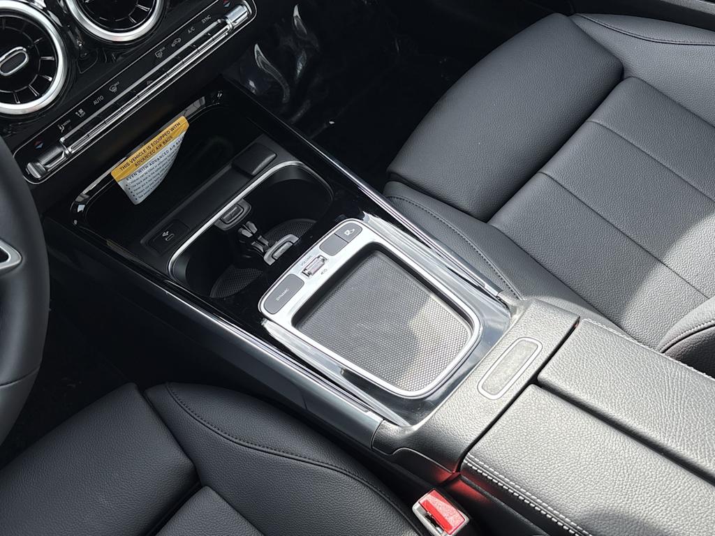 Thumbnail: 2026 Mercedes-Benz GLB - 15