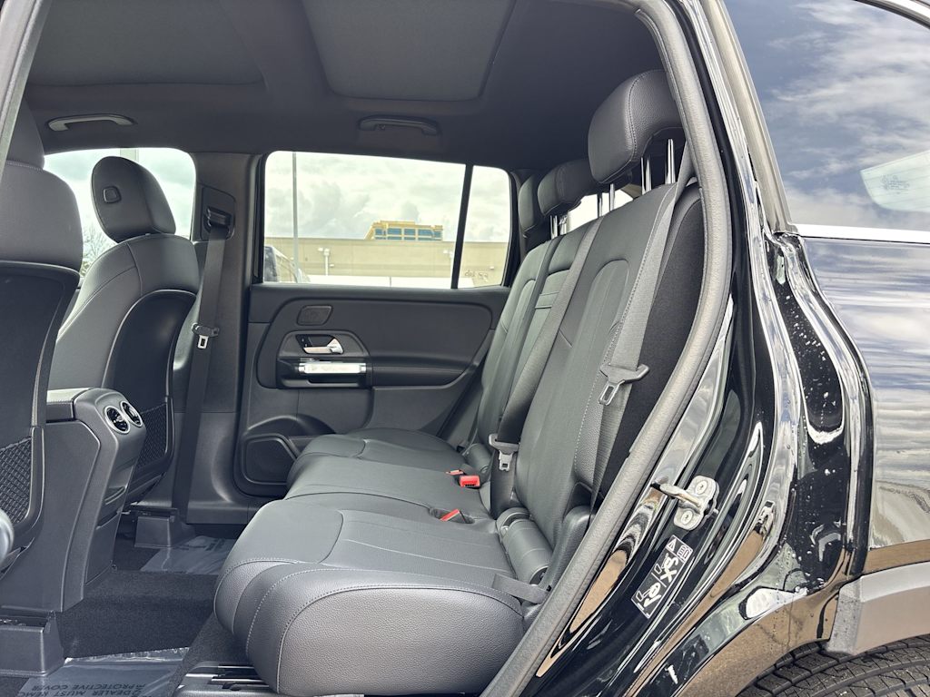 Thumbnail: 2026 Mercedes-Benz GLB - 24